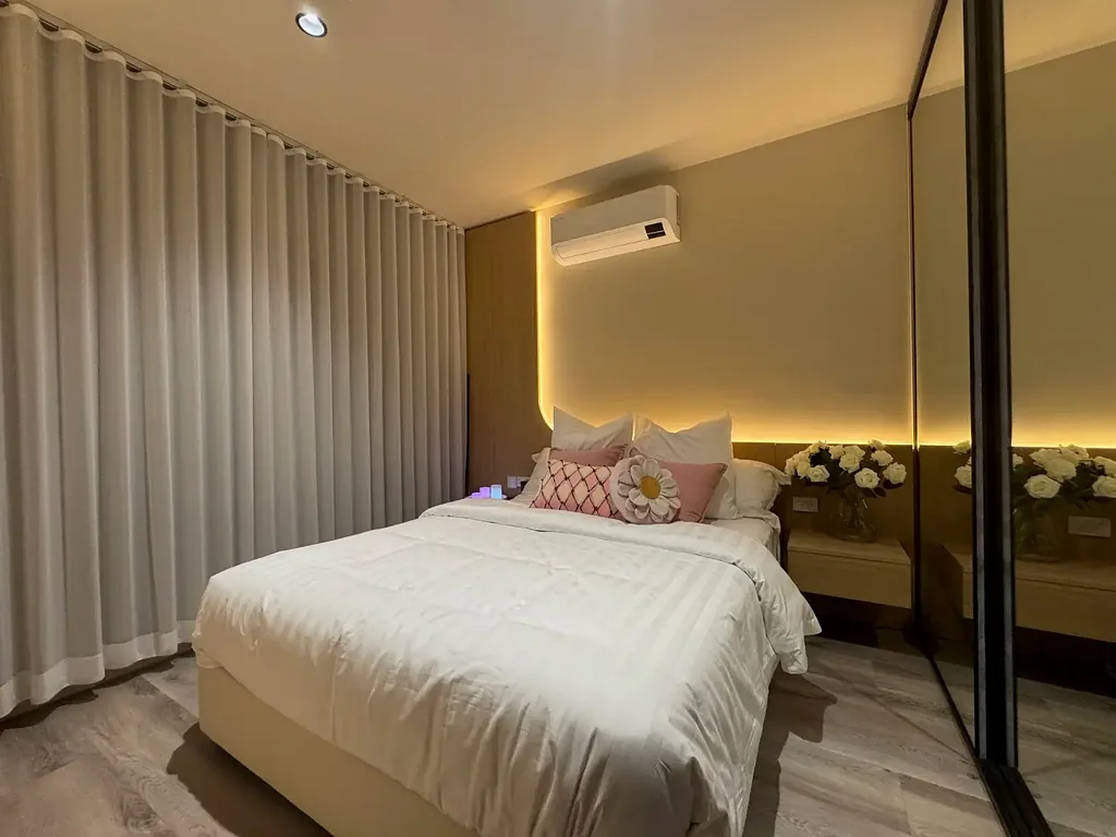 Queen Room (Fully Furnished; Includes Utilities)