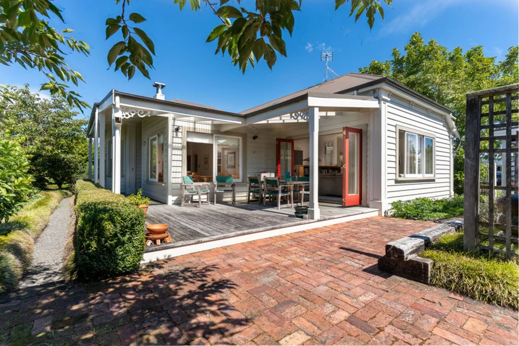 218 High Street South, Carterton, Wairarapa