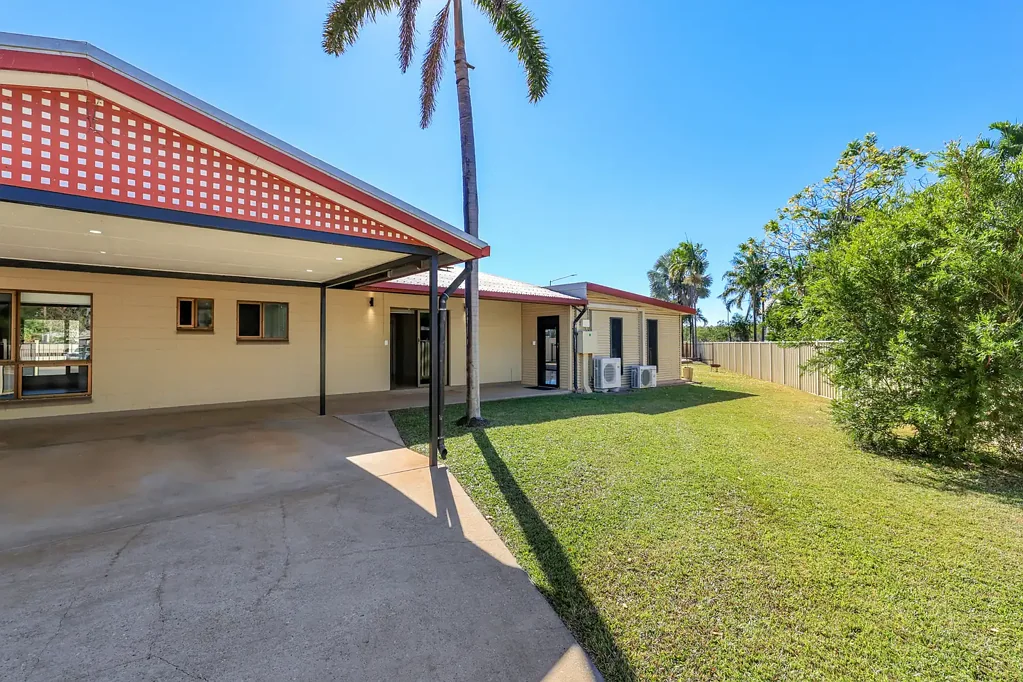 SPACIOUS FAMILY HOME WITH POOL AND HUGE SHED