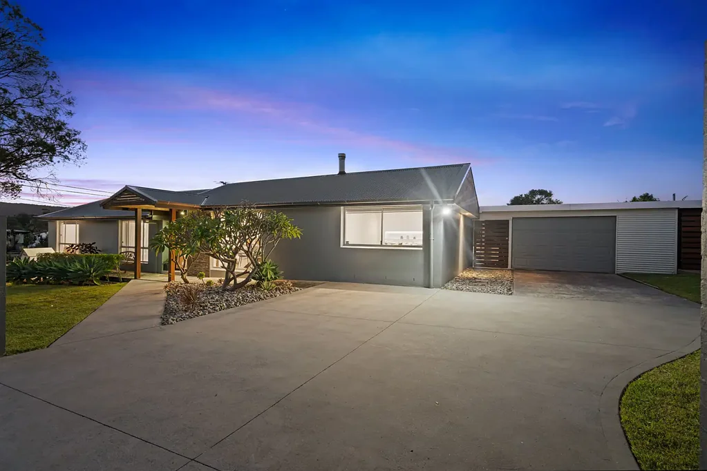 51 Thomas Mitchell Road, Killarney Vale, NSW 2261