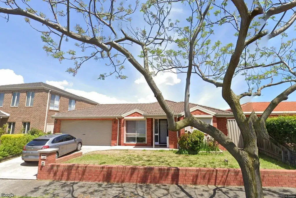27 Masters Circuit, Roxburgh Park, VIC 3064