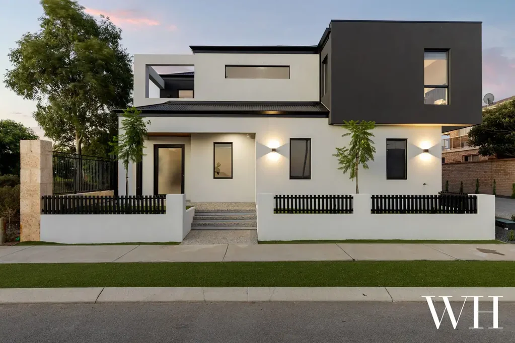 1 / 9 Santena Street, Yangebup, WA 6164