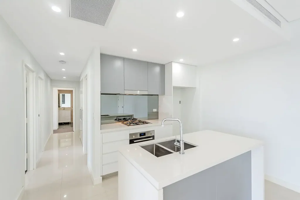 River Vistas - Bright and Spacious Three Bedroom Apartment