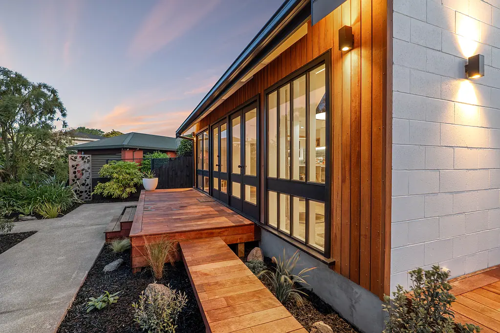 10 Esher Place, Saint Martins, Christchurch, Canterbury