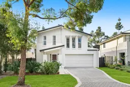 27 Seagreen Drive, Coomera