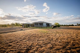 160 Bourne Drive, Roma