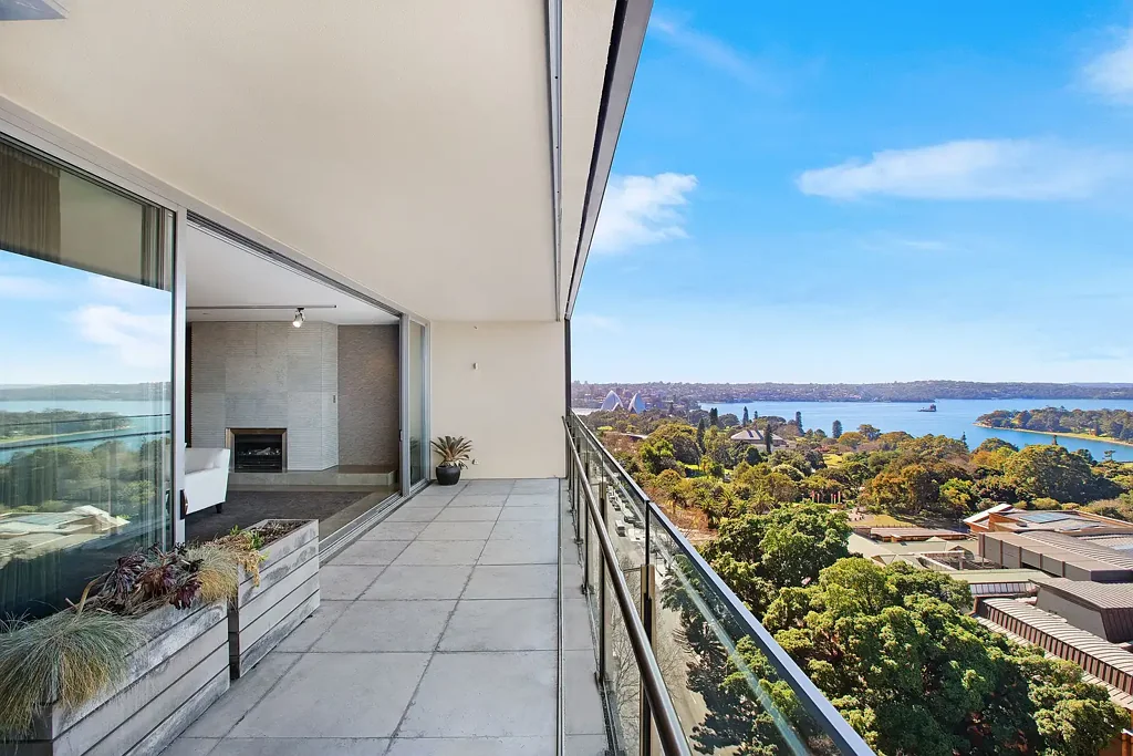 Sydney 3कमरा A Truly Magnificent Penthouse with Harbour Views and House Like Proportions