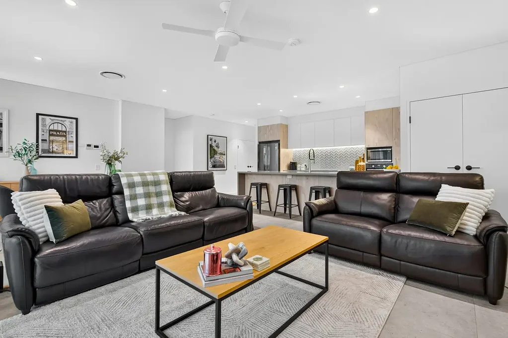 North Kellyville 3Zimmer Spacious Apartment Living in a Convenient North Kellyville Setting