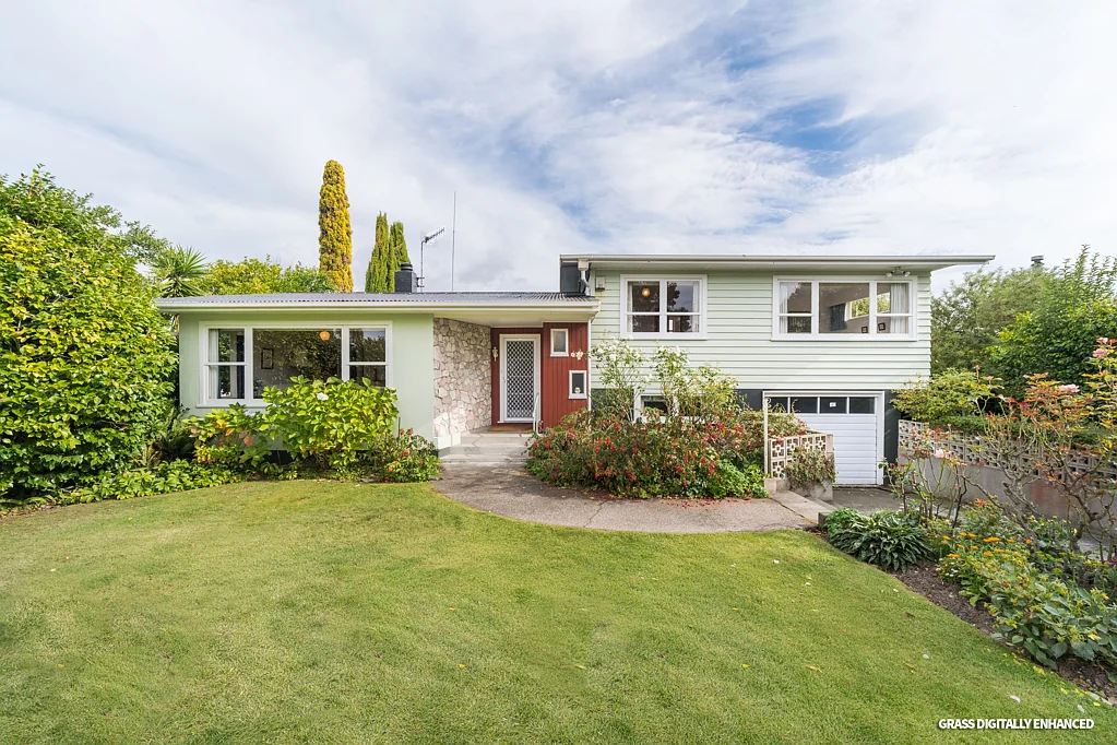 Feilding 5Zimmer Home with Potential Investment Opportunities!
