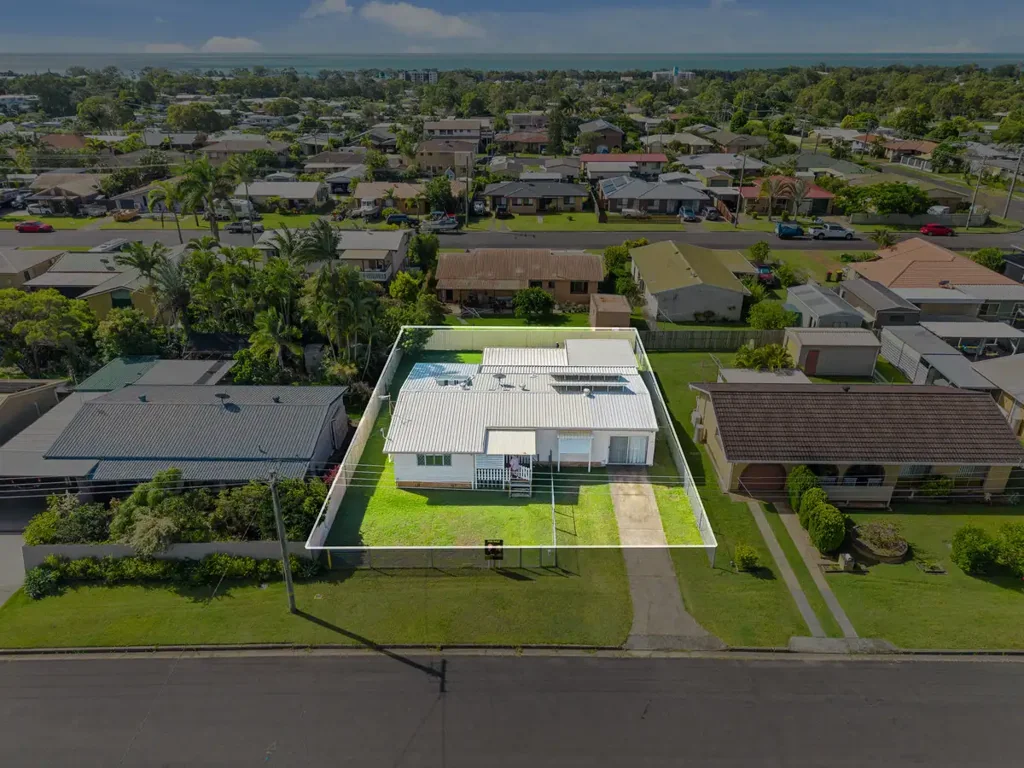 18 Minguin Street, Scarness, QLD 4655