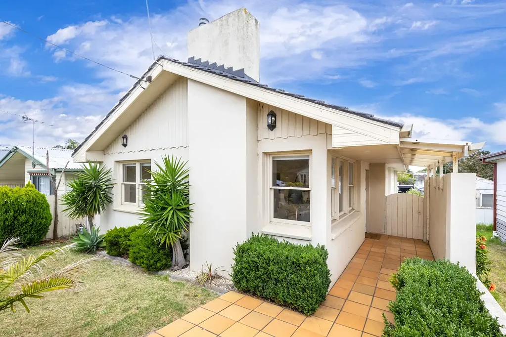 60 Fifth Avenue, Rosebud, VIC 3939