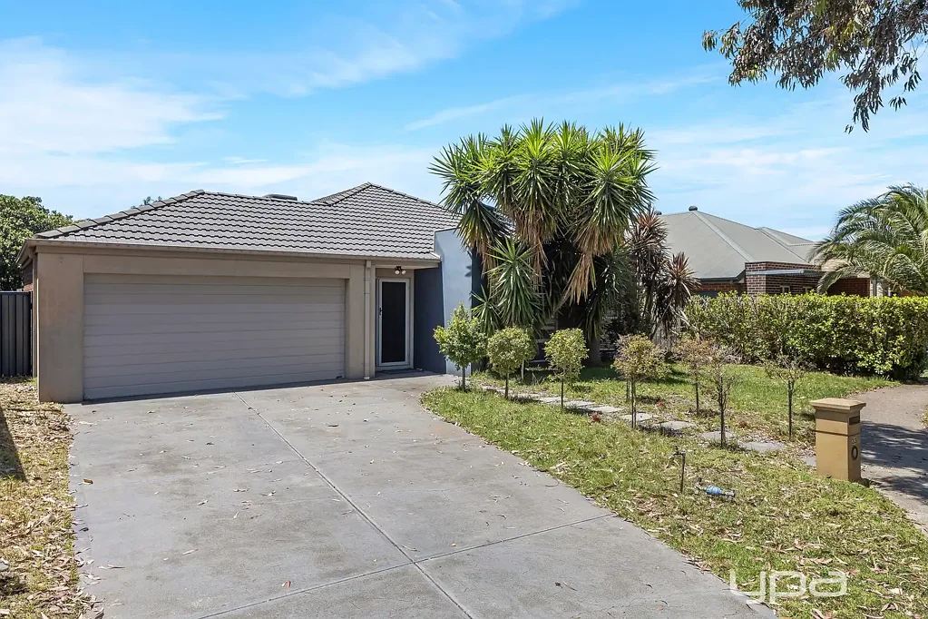 33 Melfin Drive, Hillside, VIC 3037