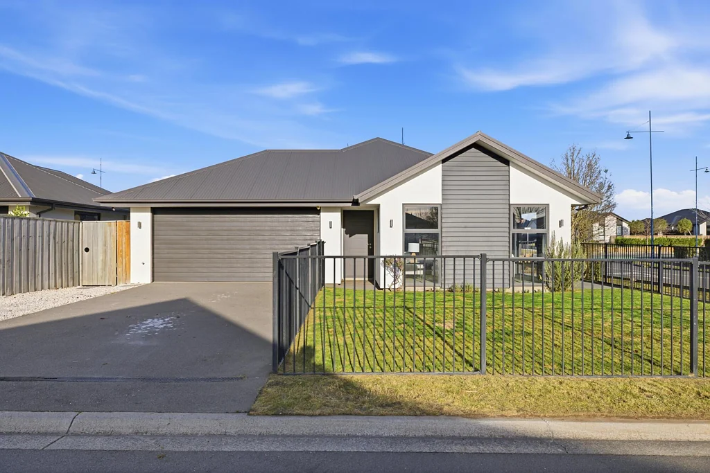 135 Infinity Drive, Pegasus, Waimakariri, 4 Bedrooms, 2 Bathrooms, House