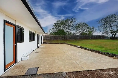 5 Hughes Road, Plainland, QLD 4341, 4房, 2浴, 整租独立别墅