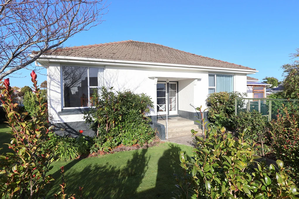 Georgetown 3 Bedroom Solid Investment or Smart First Home!
