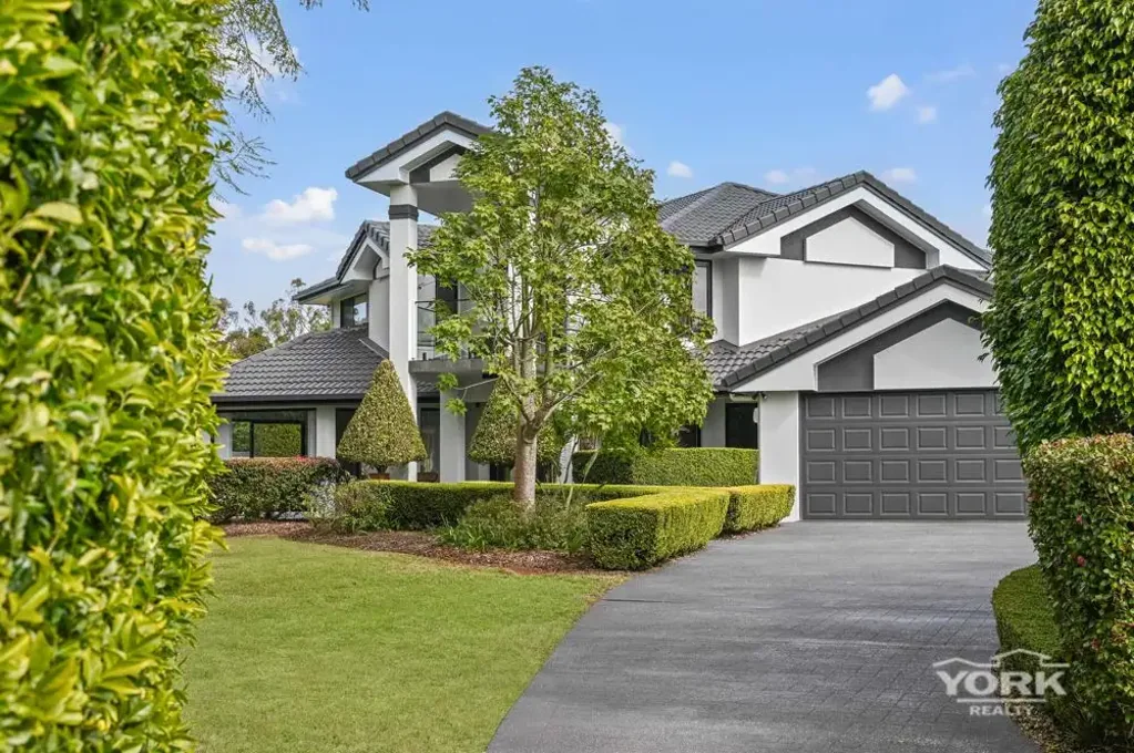 68 Spring Street, Middle Ridge, QLD 4350