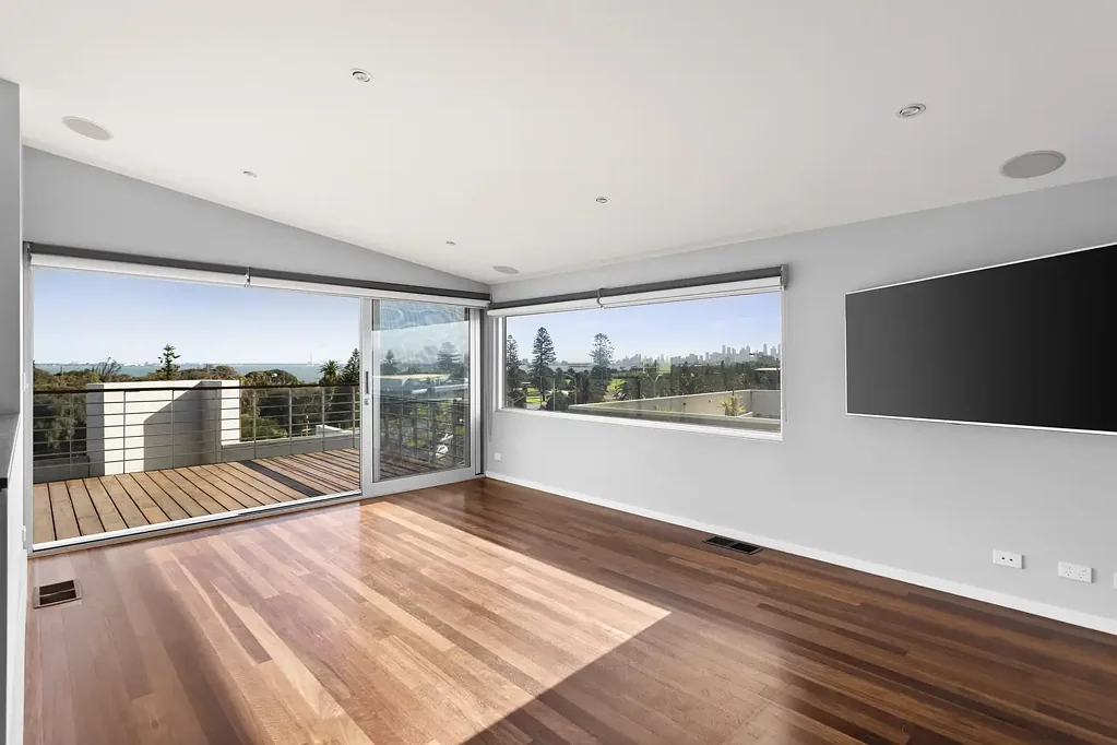Front Row Position with Bay & City Views