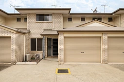 2/6 Station Road, Burpengary