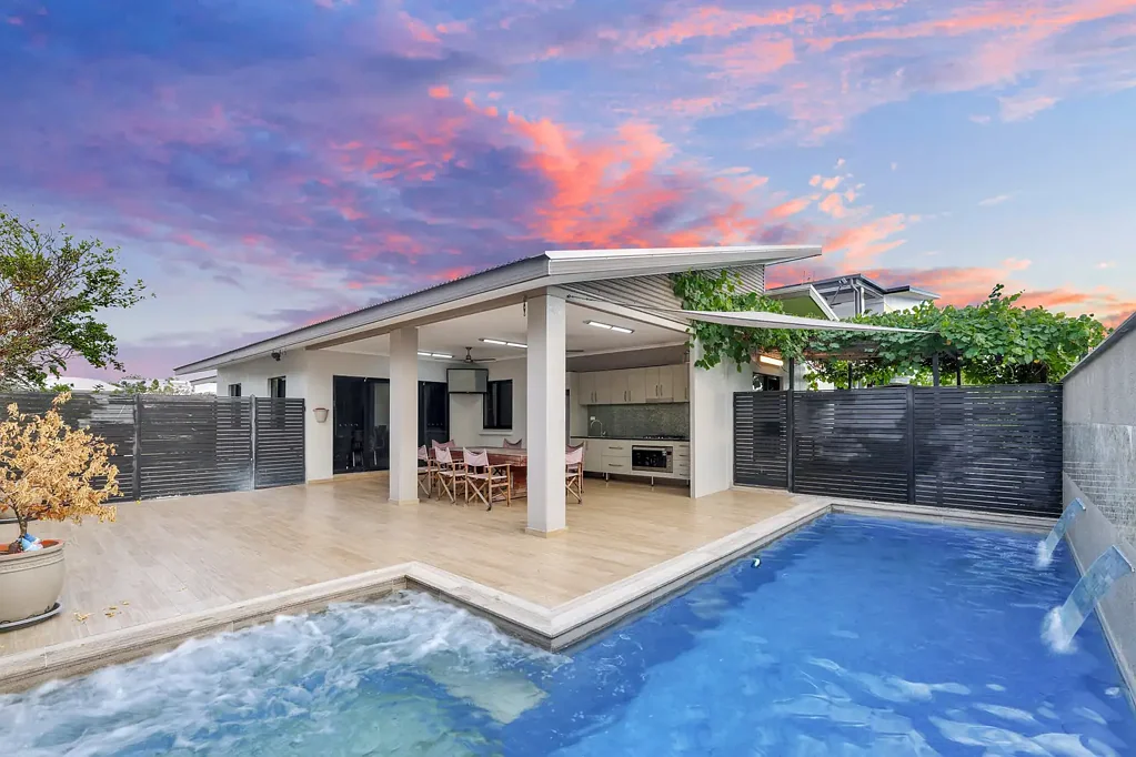 Muirhead 4ਬੈੱਡਰੂਮ Elegant Retreat