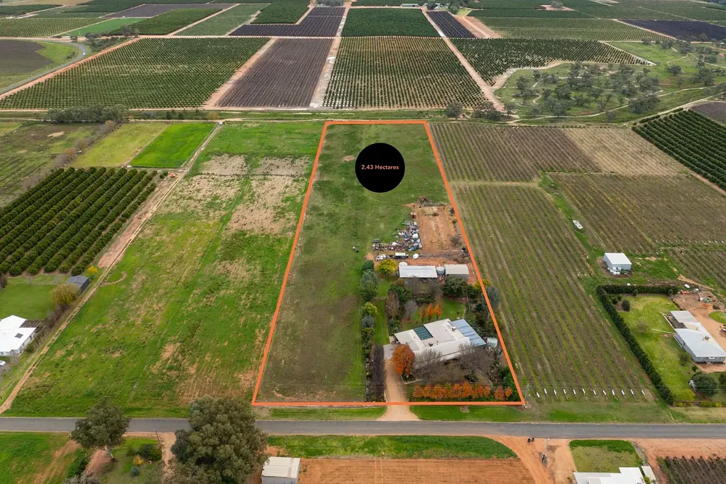 Gol Gol 5Moenga Space to Grow, Room to Breathe, Your Rural Escape Awaits