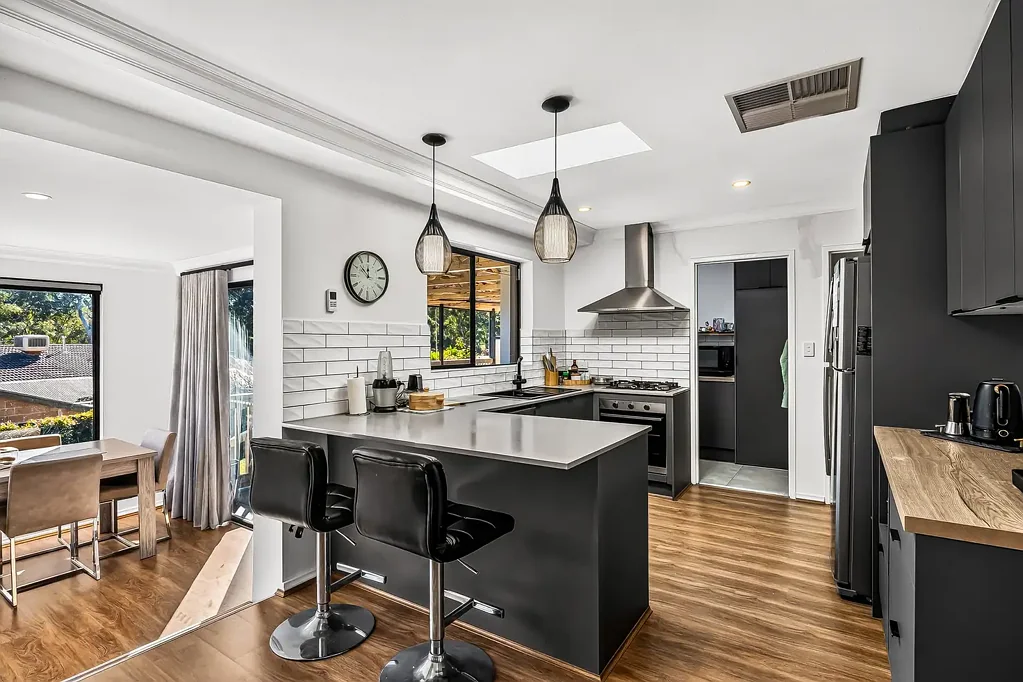 Vista 3침실 Family space, year-round entertaining and a backyard made to enjoy