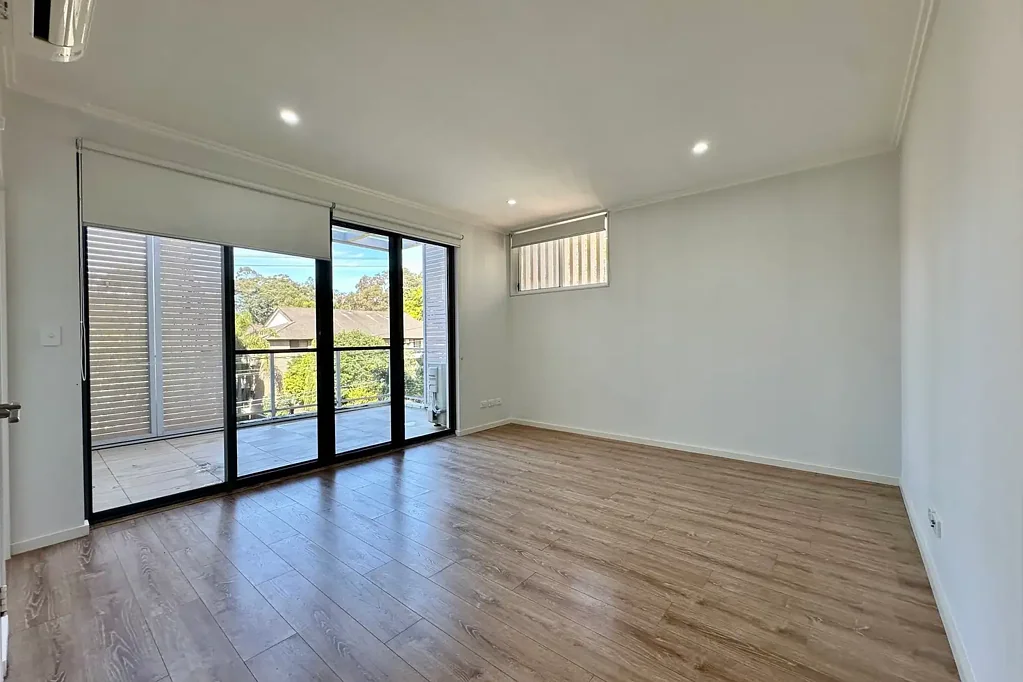 Spacious 2 Bedroom Apartment for leasing!