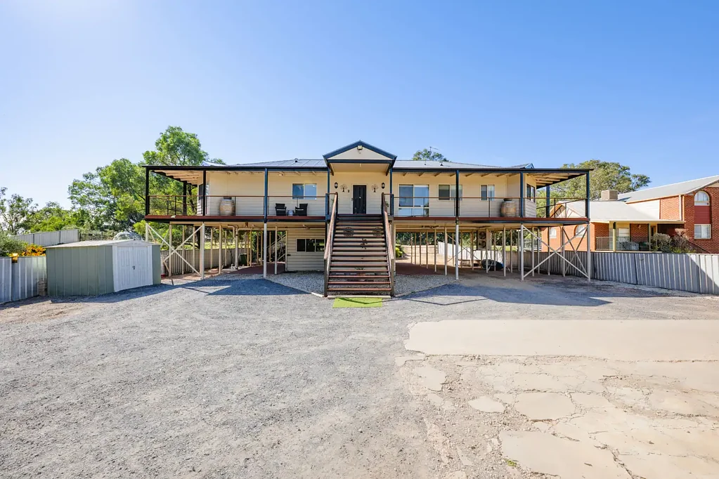 Wentworth 3房  A rare riverfront lifestyle - Darling River at your doorstep
