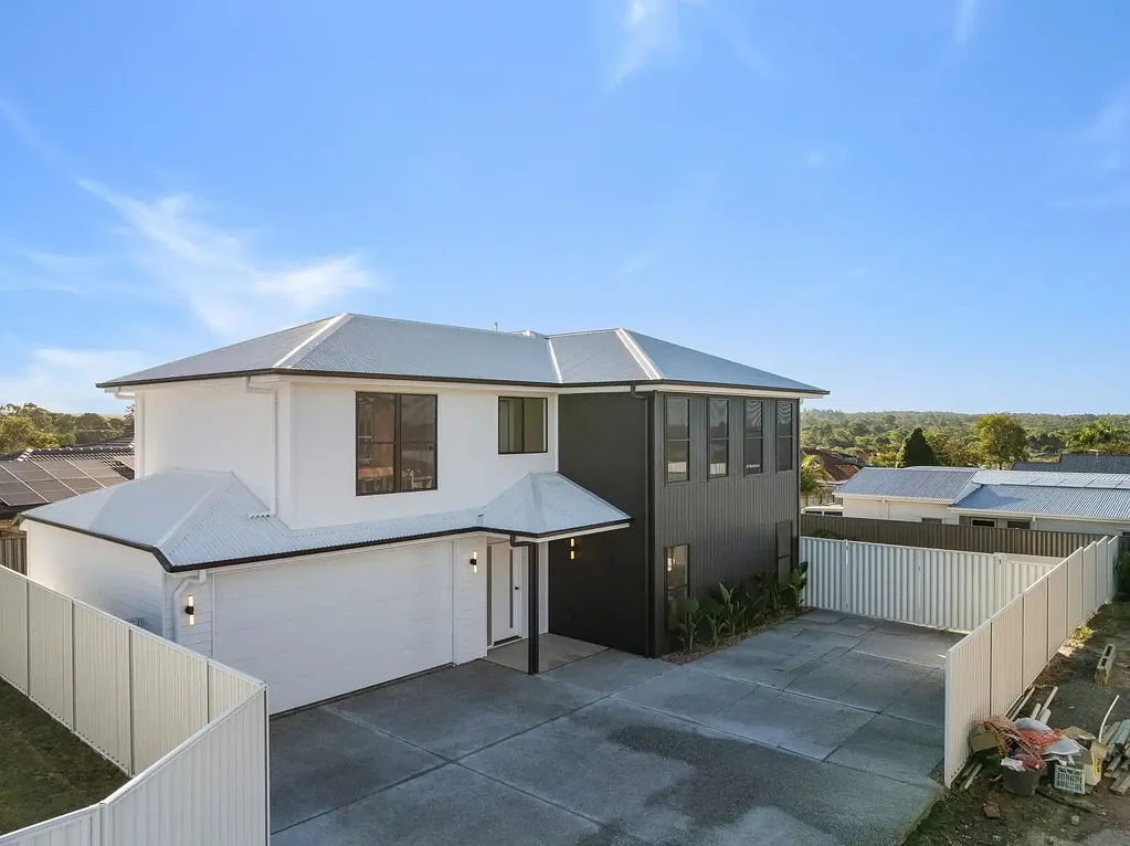 Victoria Point QUALITY BRAND NEW HOME | ROOM FOR CARAVAN