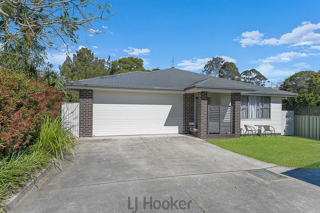 EXECUTIVE THREE BEDROOM HOME