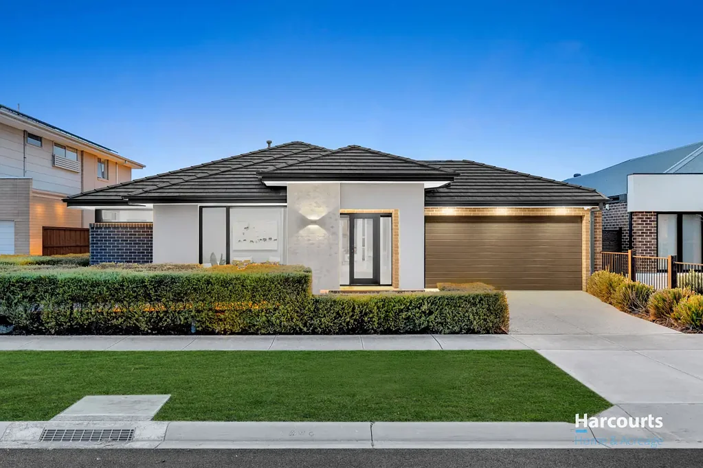 9 Seachange Parade, Lyndhurst, VIC 3975