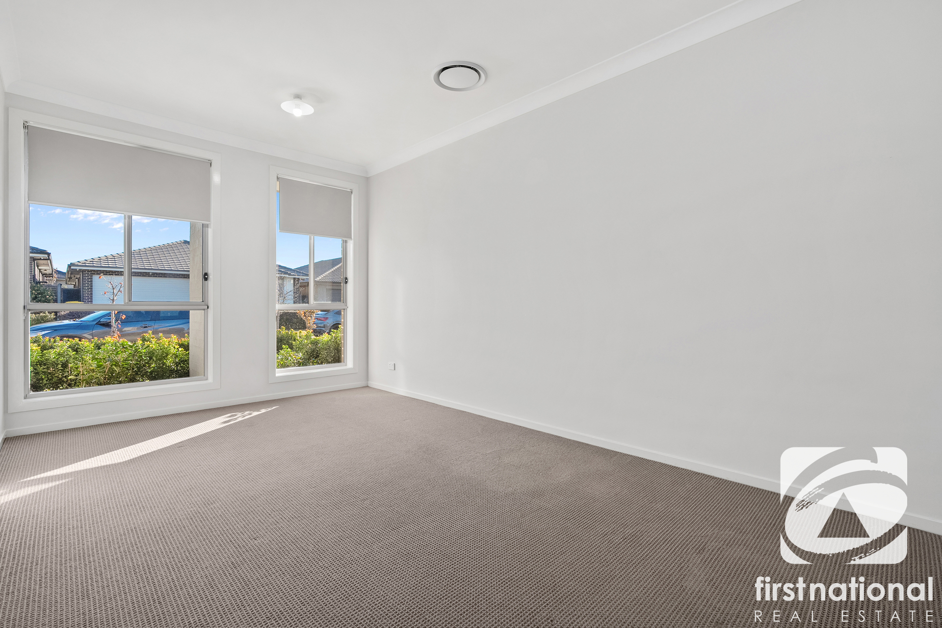 9 MCEVOY ST, ORAN PARK NSW 2570, 0 ห้องนอน, 0 ห้องน้ำ, House