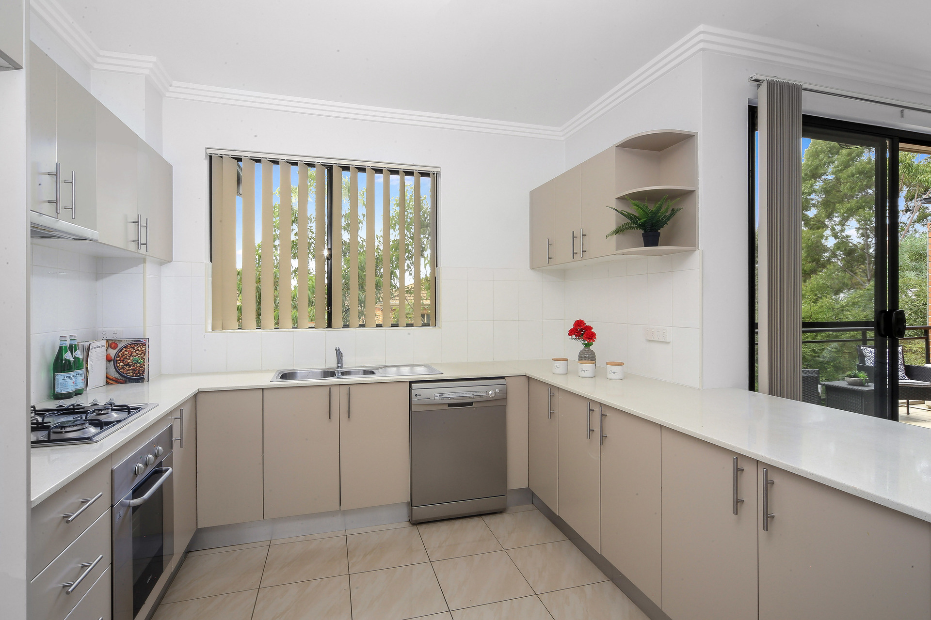 UNIT 6 24-28 REID AV, WESTMEAD NSW 2145, 0 Schlafzimmer, 0 Badezimmer, Unit