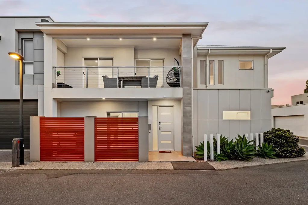 Lightsview 3ਬੈੱਡਰੂਮ Contemporary Comfort with Space to Entertain in the Heart of Lightsview