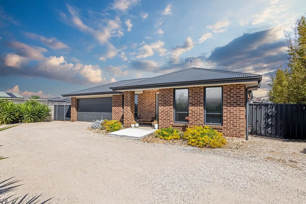 Beautiful Home, Great Location
