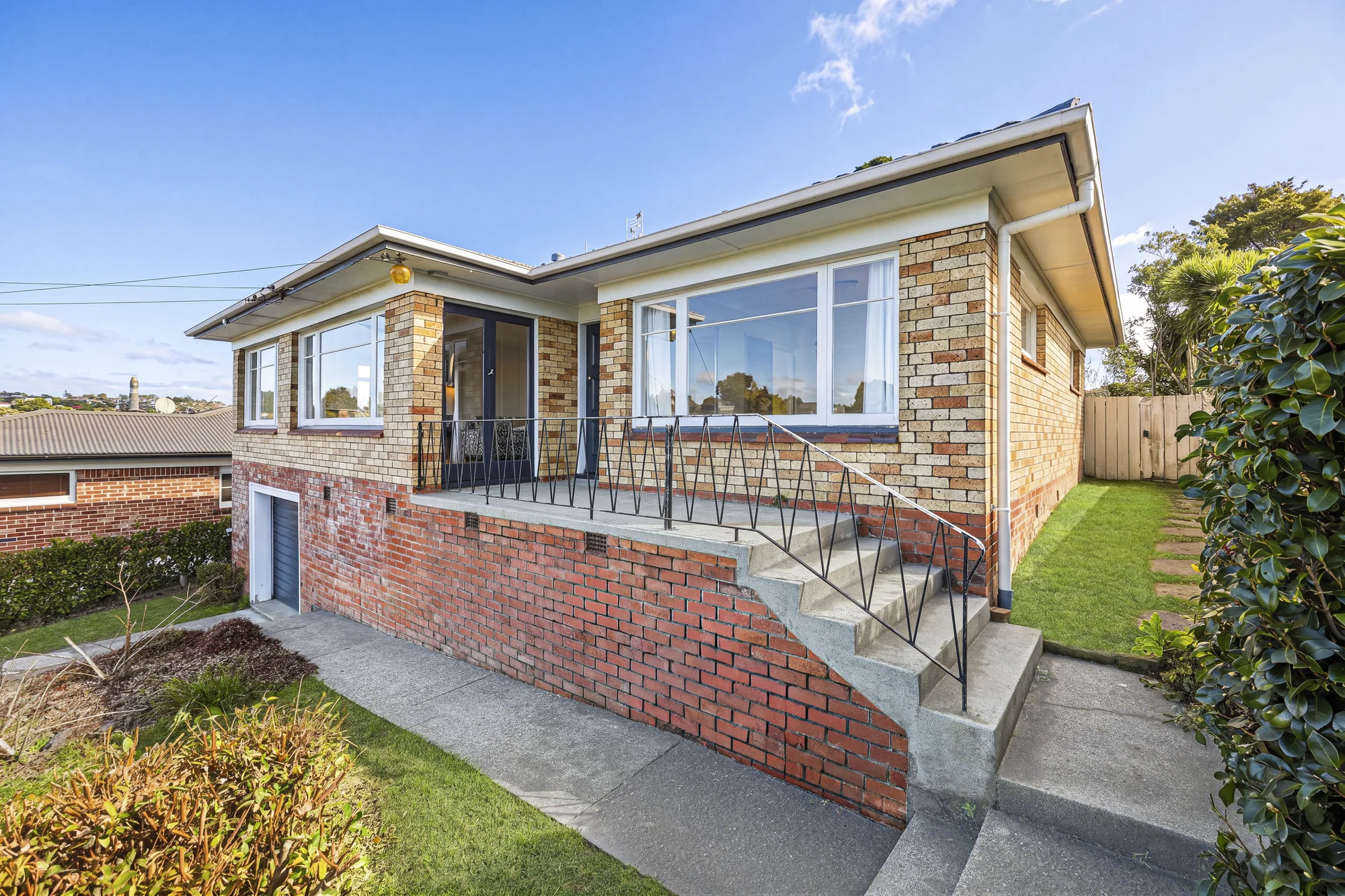 Howick 3Moenga Renovated Character, Modern, Spacious & Comfort