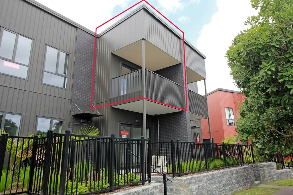 Brand New Apartment Living in the Heart of Sto...