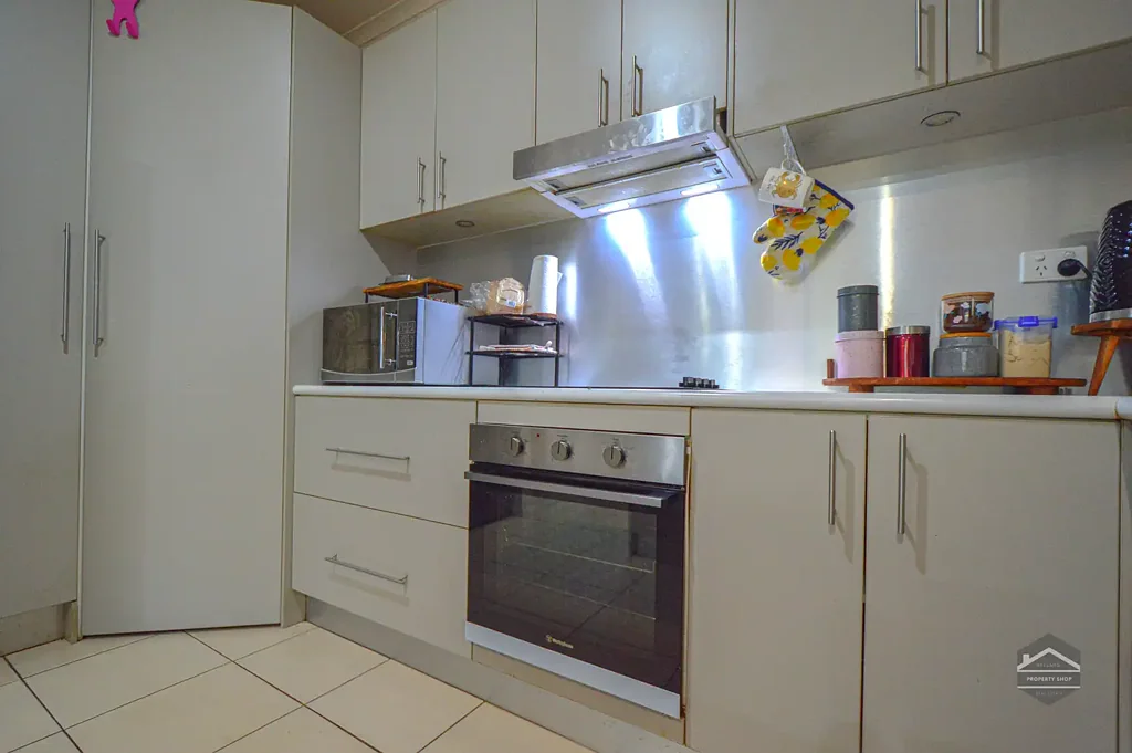 33 Nix Avenue, South Hedland, WA 6722