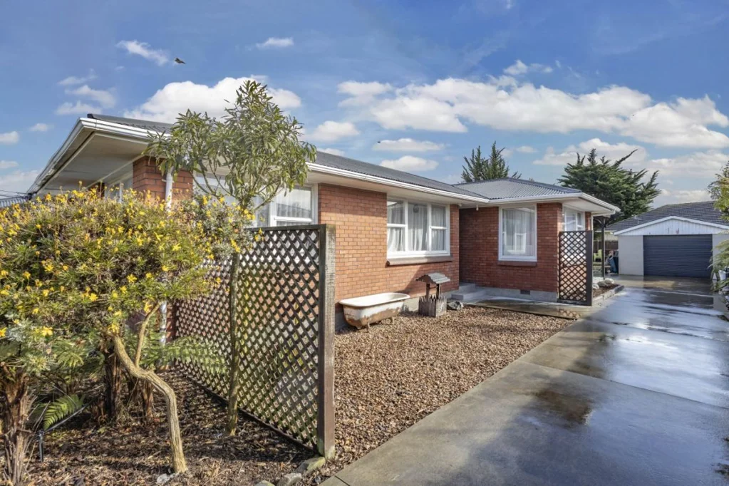 Woolston 3房  Prime Location, Exceptional Potential