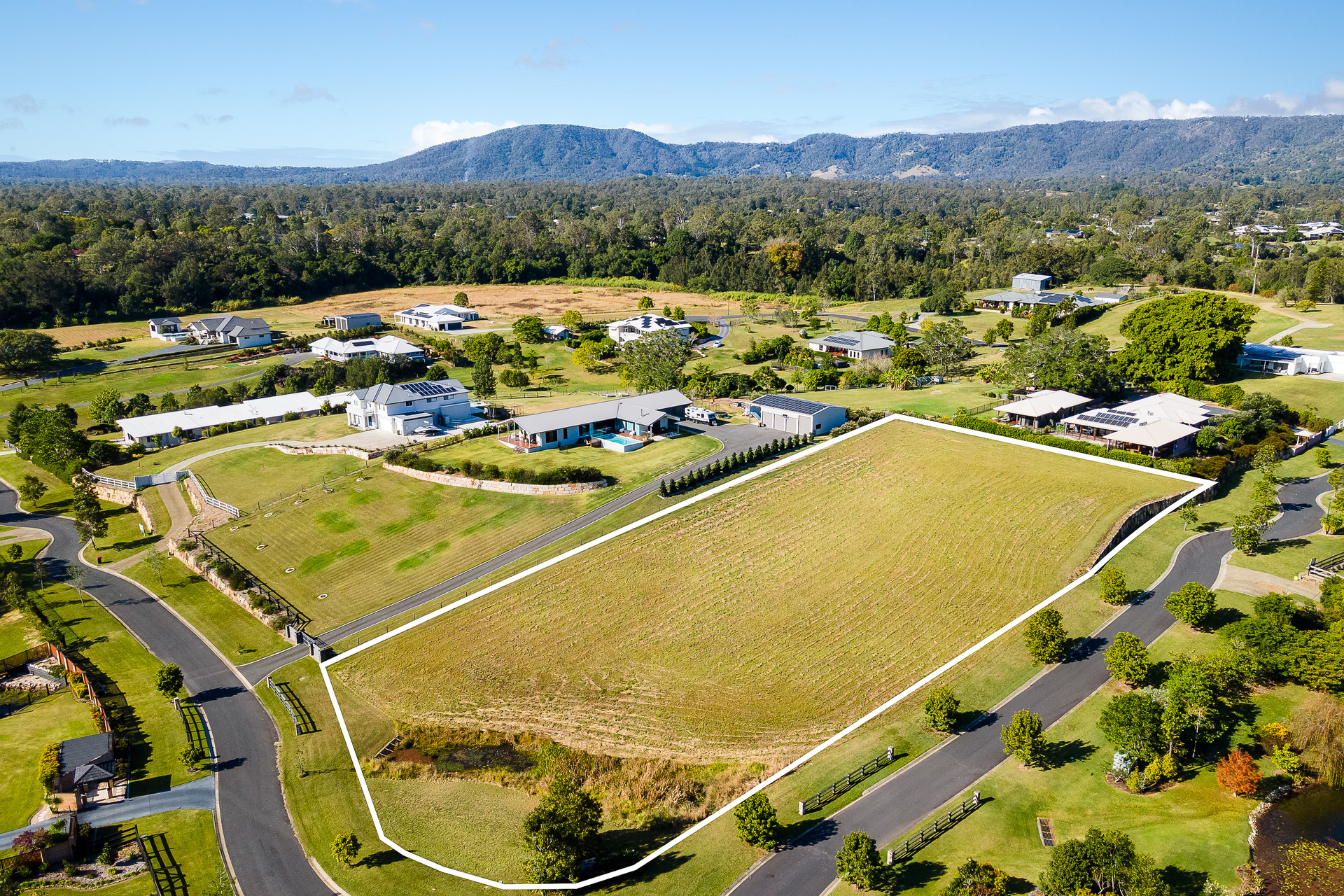 5 HAIGH CR, SAMFORD VALLEY QLD 4520, 0 habitaciones, 0 baños, Section