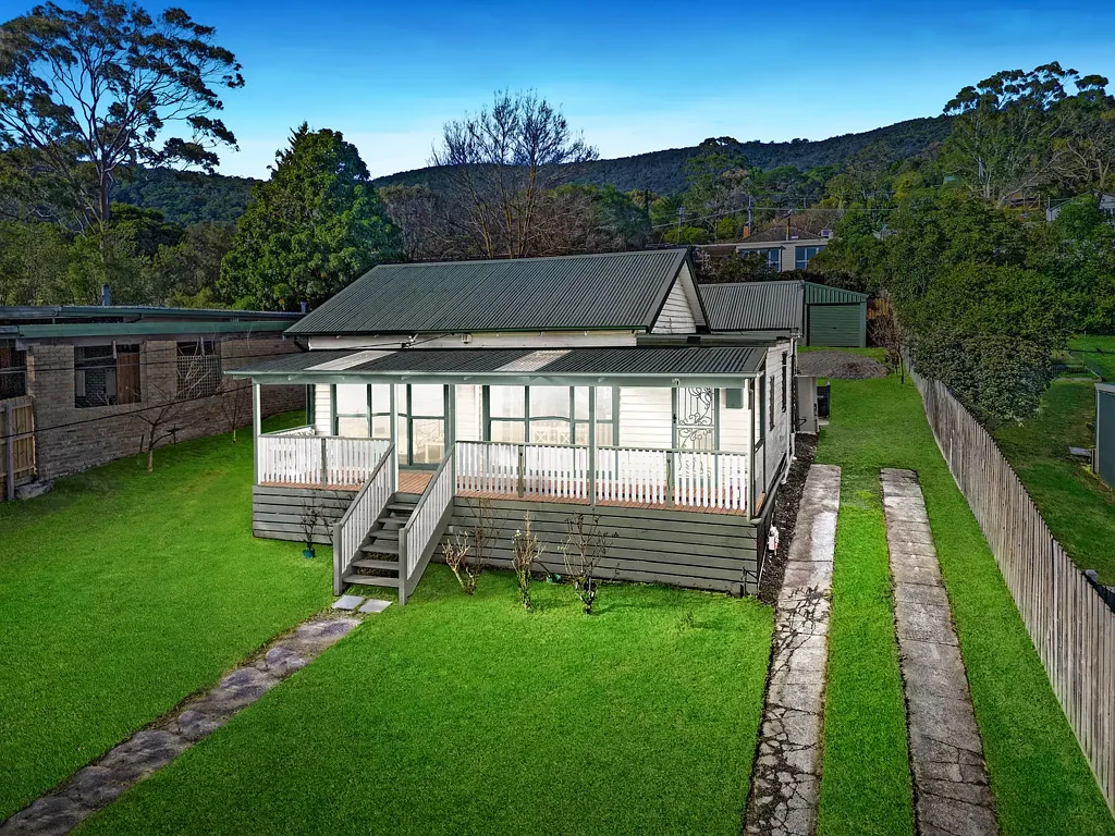25 Moore Street, Ferntree Gully, VIC 3156