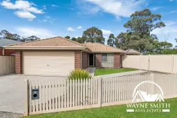 9 Almond Avenue, Wallan