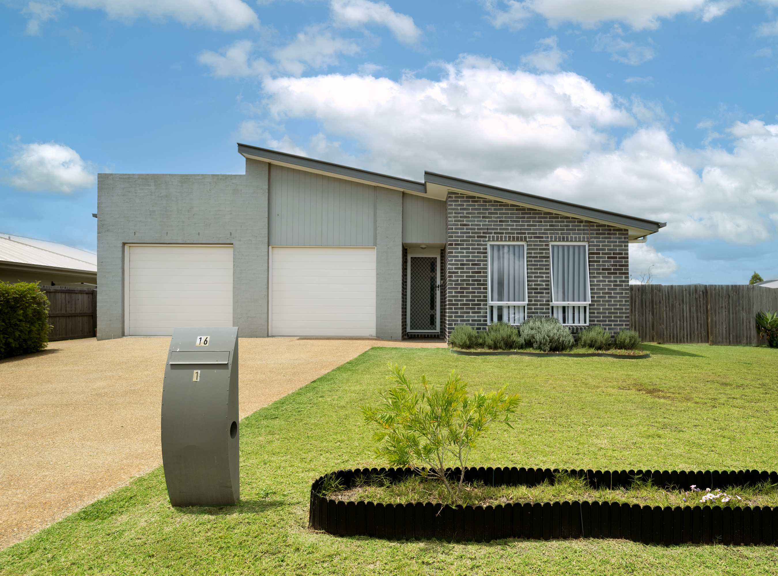 16 CORACK AV, CAMBOOYA QLD 4358, 0房, 0浴, Unit