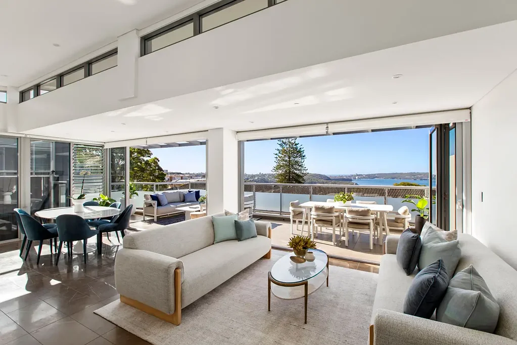Mosman 3 Bedroom Penthouse views and private pool in the heart of Mosman