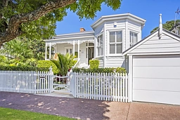 102 Crummer Road, Grey Lynn