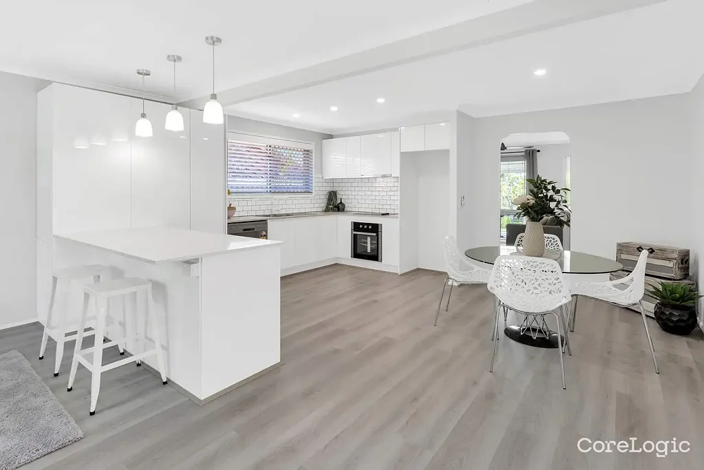 Quality long term tenant sought for small comfortable family home in excellent street