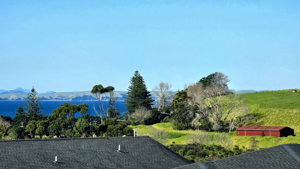 Long Bay 4chambre A Bespoke Coastal Masterpiece with Ocean Views