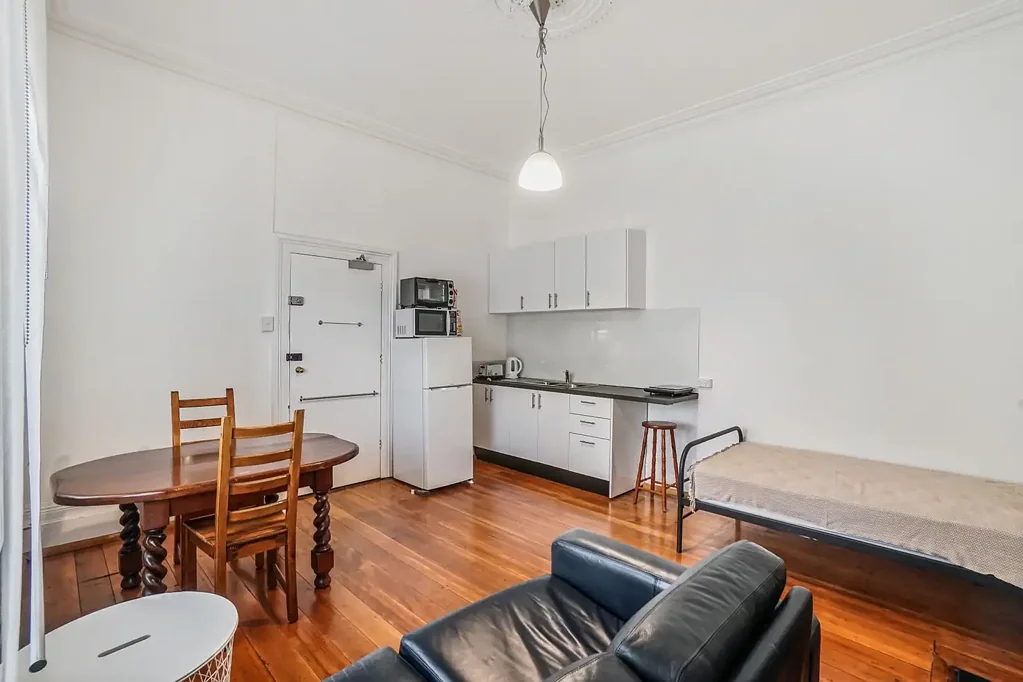 Well presented studio apartment