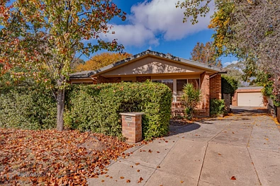 Lyneham 3Habitaciones RZ4 Zoned Three-Bedroom Home in Established Lyneham Setting