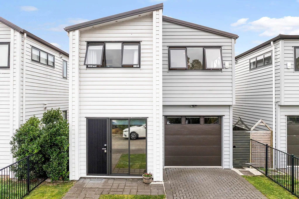 Papakura 3Kwarto Motivated Sale - Modern Living Opportunity