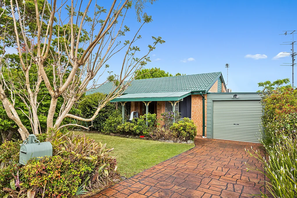11 Jacaranda Crescent, Albion Park Rail, NSW 2527